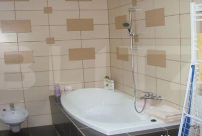 Casă cu 7 camere cu Teren 8900 Mp în Unirii - 5