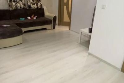 Apartament cu 3 camere decomandat în Racova - 1