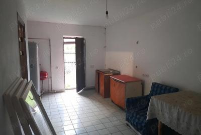 Spațiu comercial, de 21,000 mp, în Central - 10