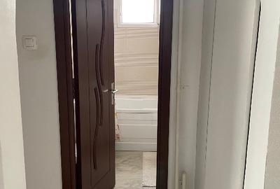 Apartament cu 3 camere semidecomandat în Rahova - 2