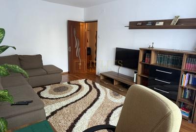 Apartament cu 3 camere decomandat în Nord
