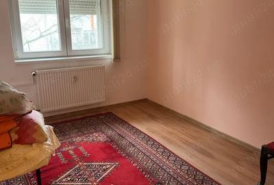 Apartament cu 3 camere decomandat în Soarelui - 2