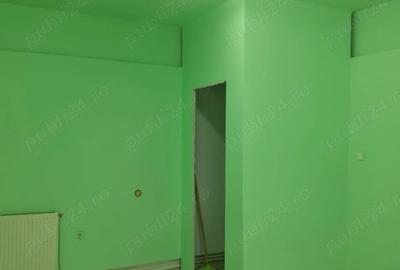 Inchiriez spa?iu in zona centrala. - 2