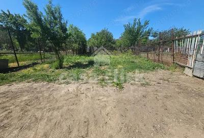 Teren 458 mp cu casa de 164 mp, Str. Razboieni langa Str. Basarabiei - 8