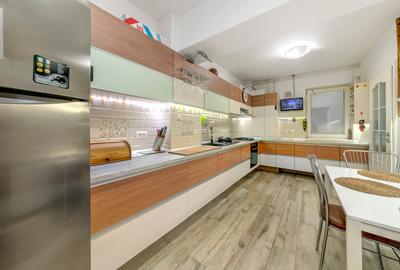 Apartament cu 4 camere decomandat în Sisești - 32