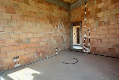 Casă cu 4 camere cu Teren 420 Mp în Săsar - 12