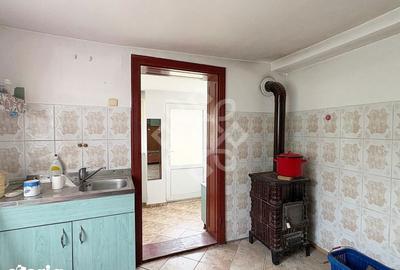 Casă cu 5 camere semidecomandat cu Teren 893 Mp în Ciupercenii Noi - 11