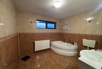Vila P+1, langa padure, suprafata 200mp, teren 500mp, toate facilitatile - 33