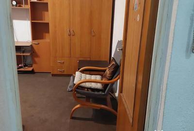 Apartament cu 3 camere decomandat în Rahova - 2