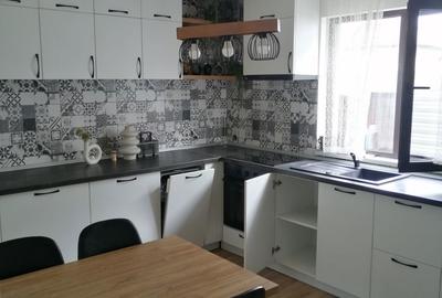 Casă cu 4 camere cu Teren 100 Mp în Exterior Vest - 1