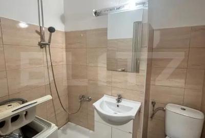 Apartament cu 2 camere semidecomandat în Micro 14