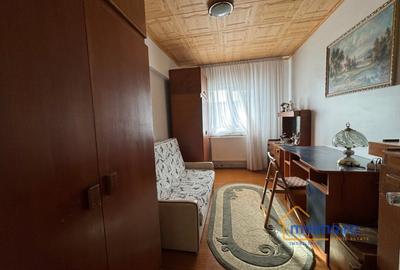 Apartament de 4 camere, liber de la 1 noiembrie - 4
