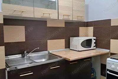 Garsonieră decomandată în Apărătorii Patriei - 2