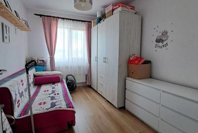 Apartament cu 3 camere decomandat în Recea - 4