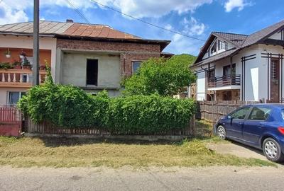Casă individuală cu 5 camere cu Teren 643 Mp în Budeasa Mică - 1