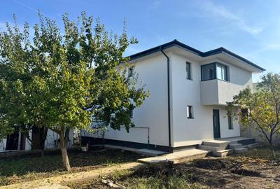 CASA MODERNA SI BINE CONSTRUITA CU CRAMA SI TEREN GENEROS - 1