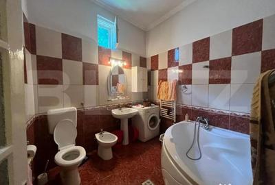 Casă cu 3 camere cu Teren 342 Mp în Central - 10
