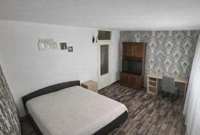 Vand URGENT apartament 2 camere Oradea - 1