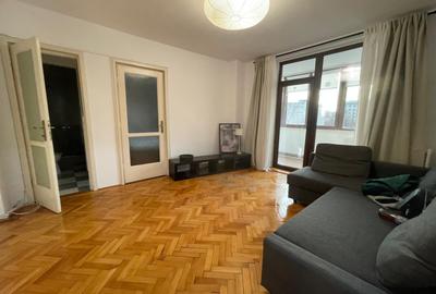 Apartament cu 2 camere semidecomandat, mobilat în Gara de Nord