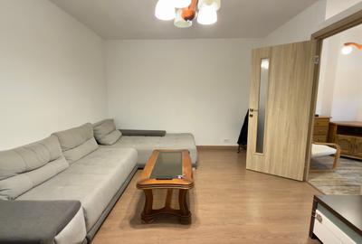 Apartament cu 3 camere decomandat, mobilat în Lujerului