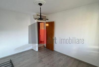 De vanzare Apartament 3 camere, Sector 4 De vanzare Apartament 3 camere, Sector 4 - 1