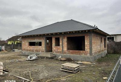 Casă cu 3 camere cu Teren 146 Mp în Ernei - 3
