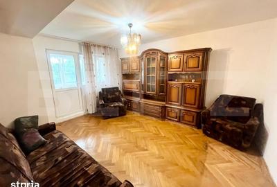 Apartament cu 3 camere decomandat în Dacia