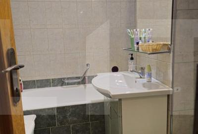 Apartament de vanzare, cu 3 camere decomandat, 76 mp, zona complexul stundentesc - 8