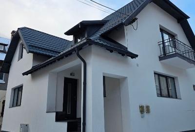 Casă individuală cu 6 camere cu Teren 534 Mp în Central - 1