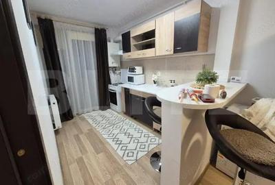 Garsonieră decomandată, mobilată în Florești