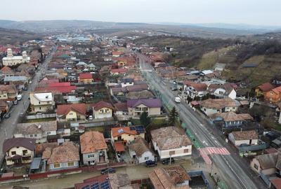 Casă cu 3 camere cu Teren 356 Mp în Central - 4