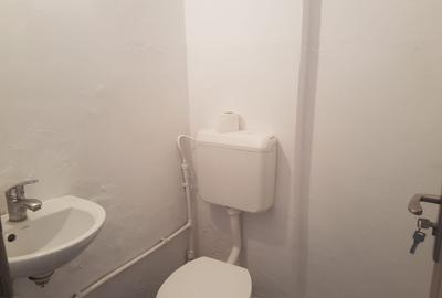 Garsoniera confort trei, etaj unu, renovata, in bloc de garsoniere, libera - 5