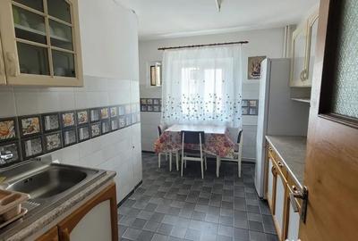 Apartament cu 2 camere decomandat în Rahova - 4