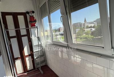 Apartament cu 3 camere decomandat în Nufărul - 2