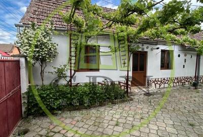 Casa individuala, 6 camere | 2109 mp teren |, localitatea Rusi, judetul Sibiu - 2
