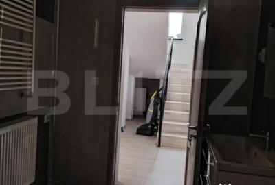 Casă cu 7 camere cu Teren 1388 Mp în Central - 14