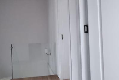 Casă cu 4 camere cu Canalizare în Drumul Taberei - 30