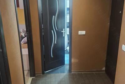 Apartament cu 2 camere decomandat în Vâlcea - 1