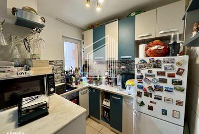 Apartament cu 3 camere semidecomandat în Botizului - 12