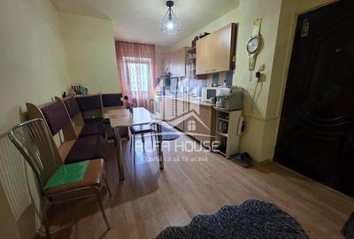 Apartament cu 3 camere decomandat în Govândari - 9