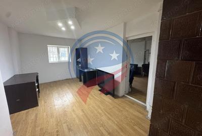 Apartament cu 4 camere semidecomandat în Ultracentral