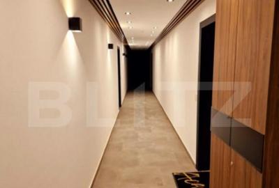 Apartament cu 3 camere decomandat în Tractorul - 2