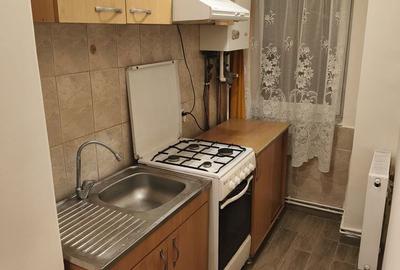 Garsonieră decomandată în Central - 4