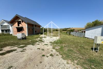 Teren Construcții intravilan de 600 mp, în Hamba - 2