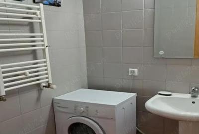 Apartament cu 2 camere decomandat în Văcăresti