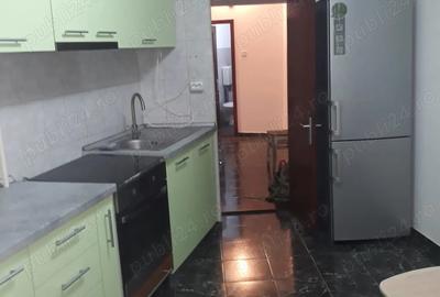 Inchiriez apartament 3 camere - 2