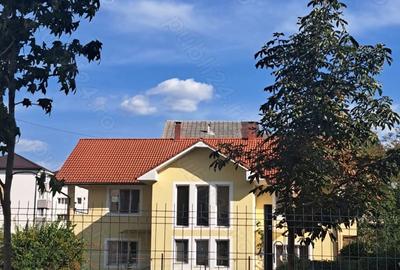 Casă cu 6 camere în Ștefan cel Mare - 6