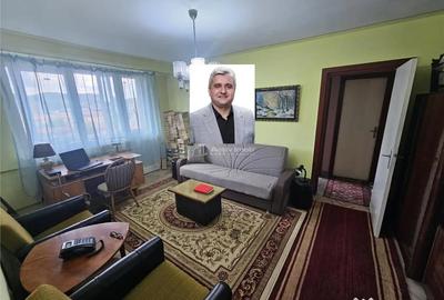 Apartament cu 2 camere semidecomandat în Micro I - 10