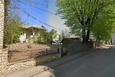 Teren de 880 mp, în Central