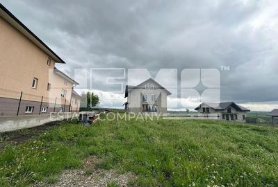 Casă cu 5 camere cu Teren 2300 Mp în Moara - 2